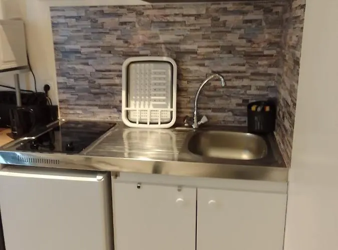 Rum i privatbostad Chez Lolo *